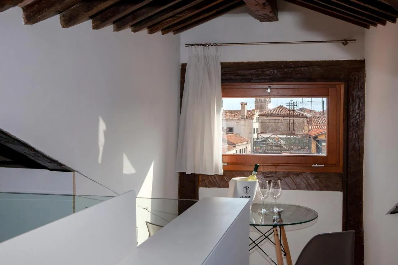 Ca' della Scimmia-The Welcomist in Venezia Italia