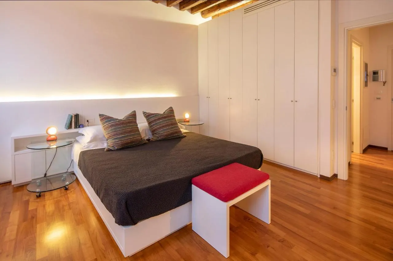 Ca' Della Scimmia - Rialto Bridge, Venice Apartment