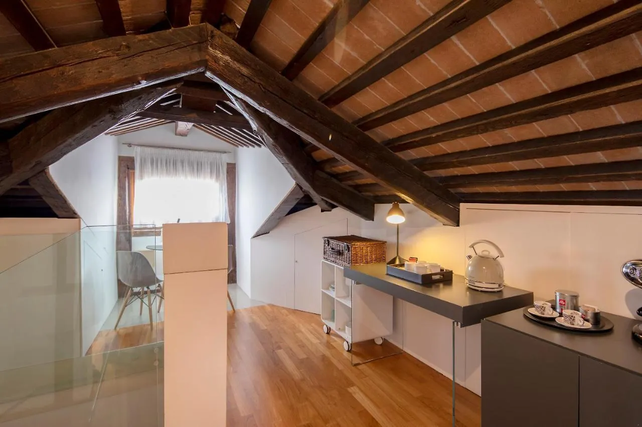 Ca' Della Scimmia - Rialto Bridge, Venice Apartment